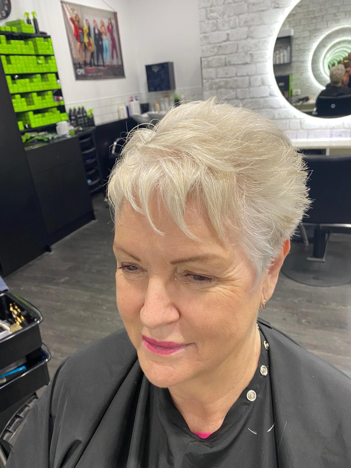 Diplomat Salon 1